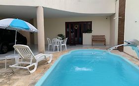 Casa 3 suítes com piscina